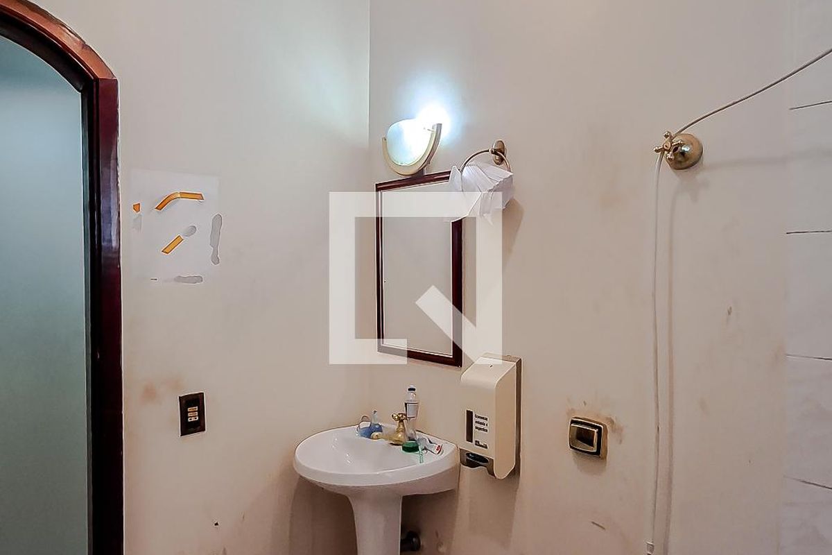 Casa, 4 quartos, 250 m² - Foto 56