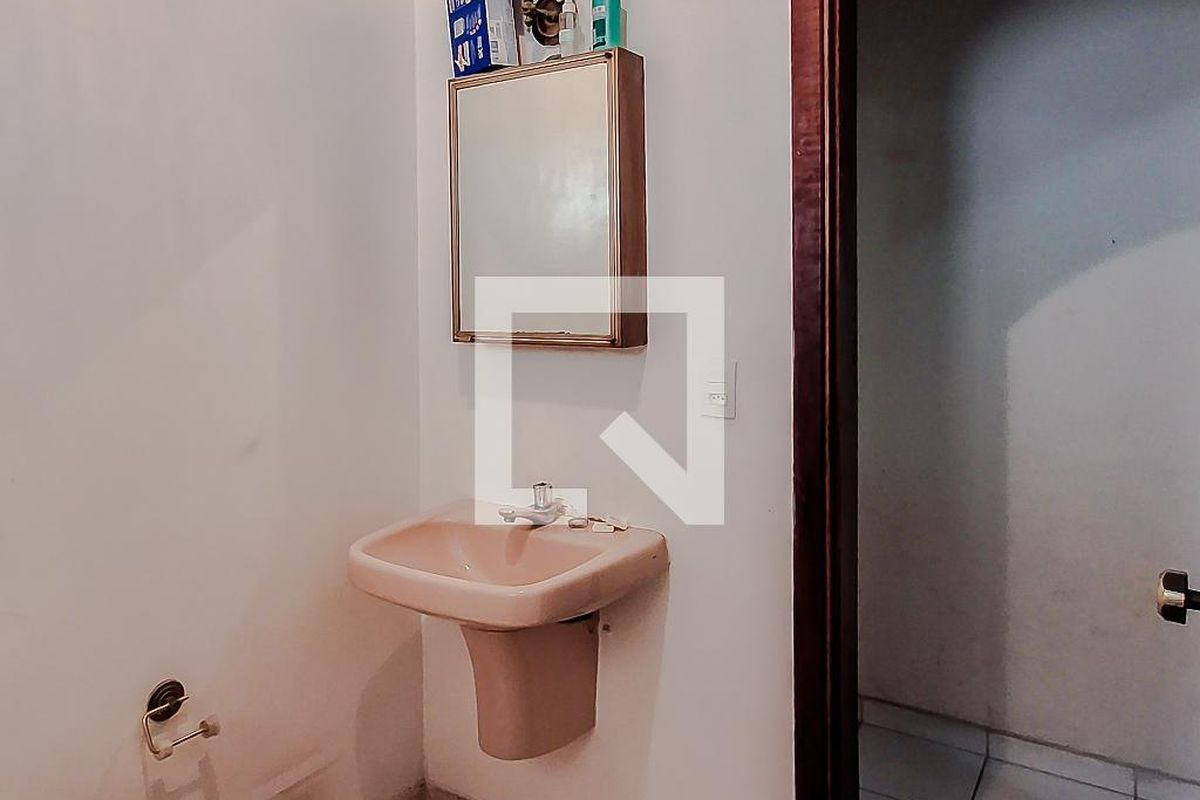 Casa, 4 quartos, 250 m² - Foto 37