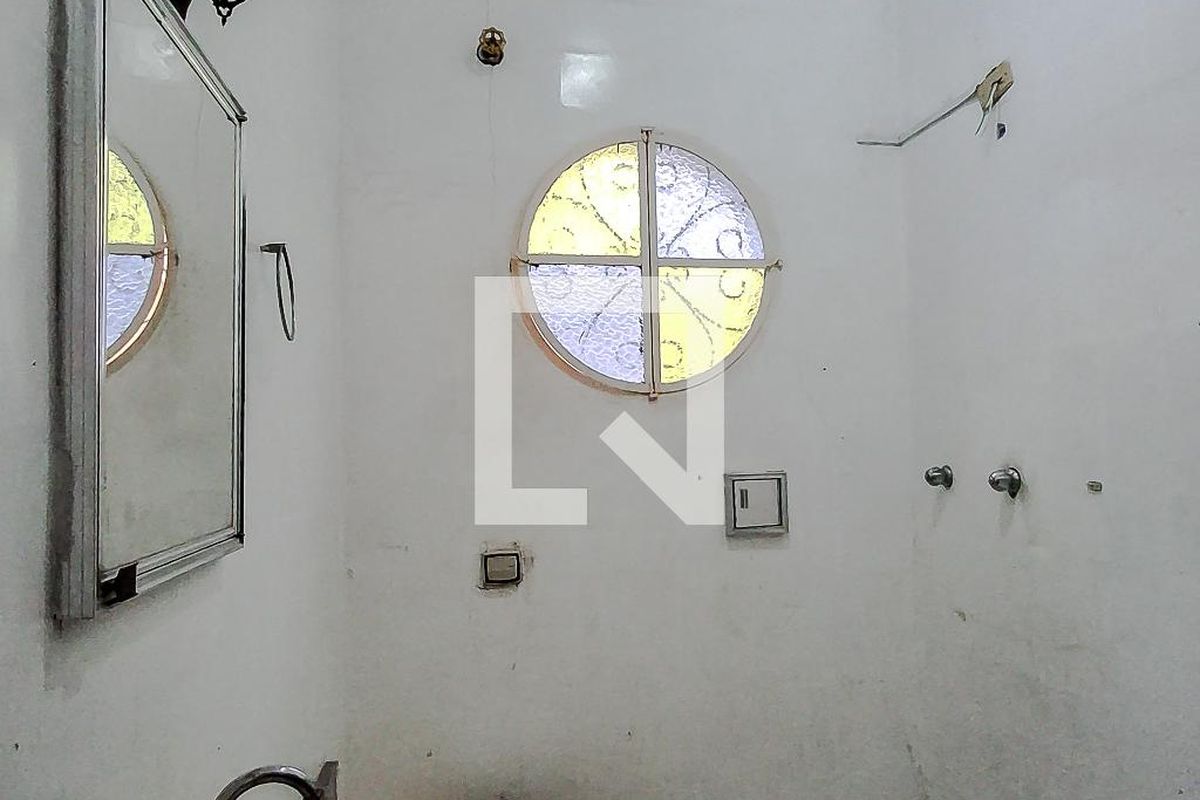 Casa, 4 quartos, 250 m² - Foto 30