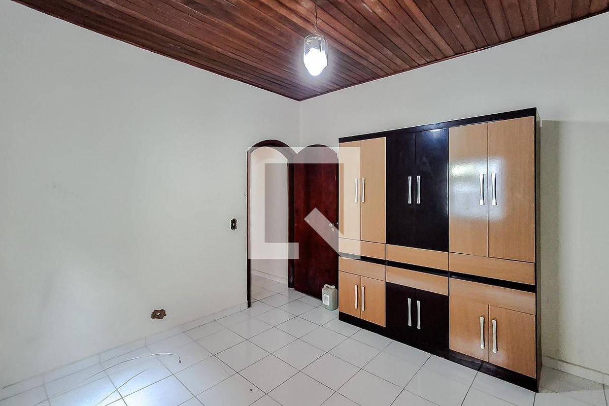 Casa, 4 quartos, 250 m² - Foto 13