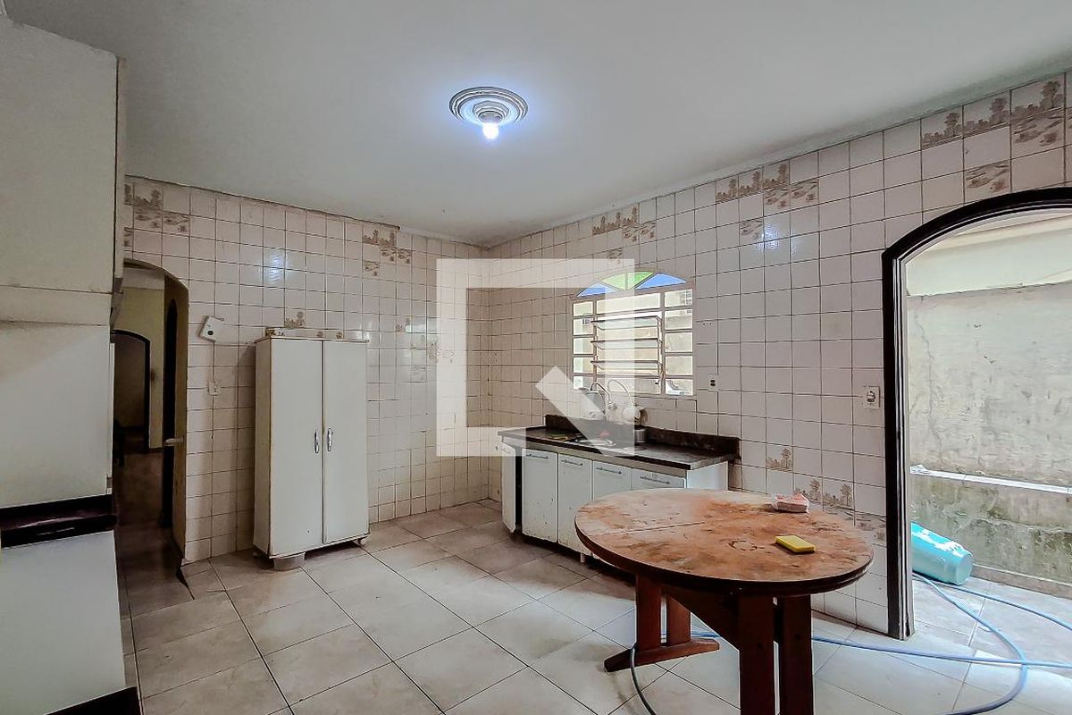 Casa, 4 quartos, 250 m² - Foto 40