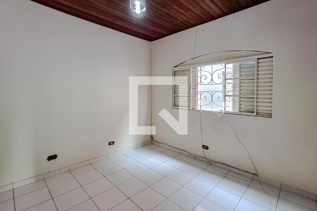 Casa, 4 quartos, 250 m² - Foto 11