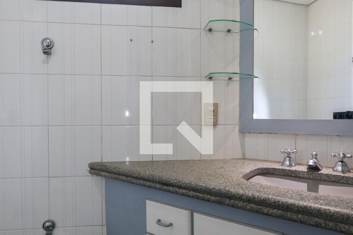 Apartamento, 3 quartos, 242 m² - Foto 55