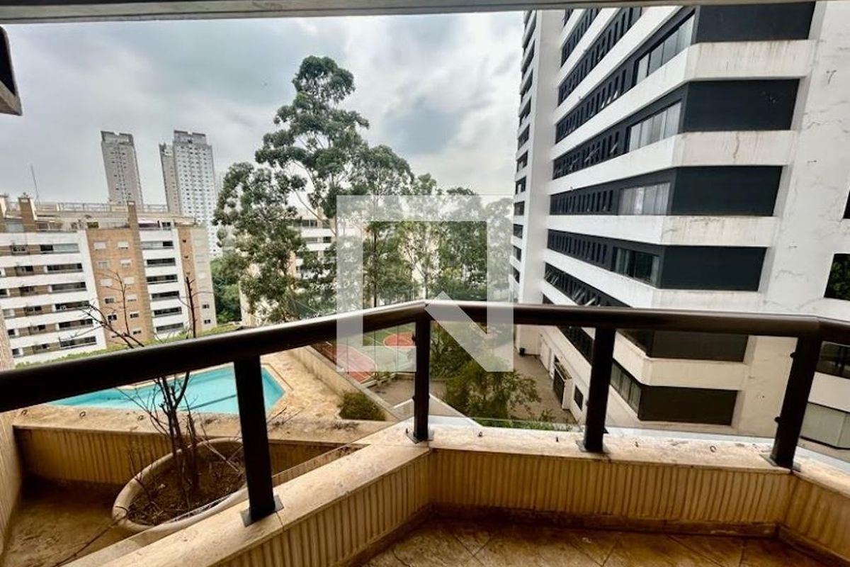 Apartamento, 3 quartos, 242 m² - Foto 29