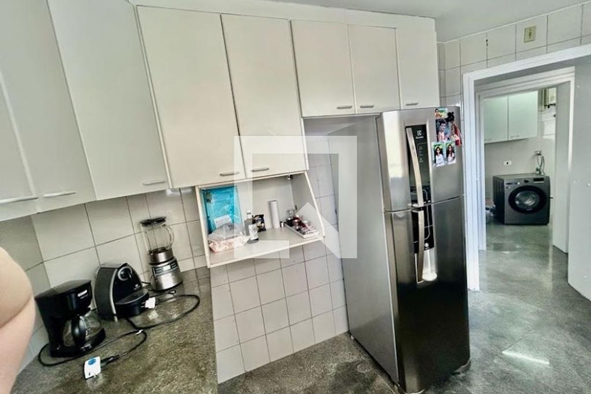Apartamento, 3 quartos, 242 m² - Foto 60