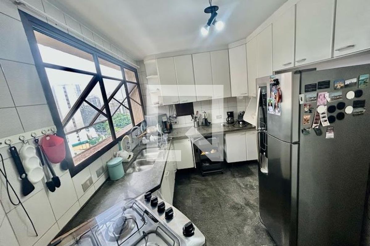 Apartamento, 3 quartos, 242 m² - Foto 57