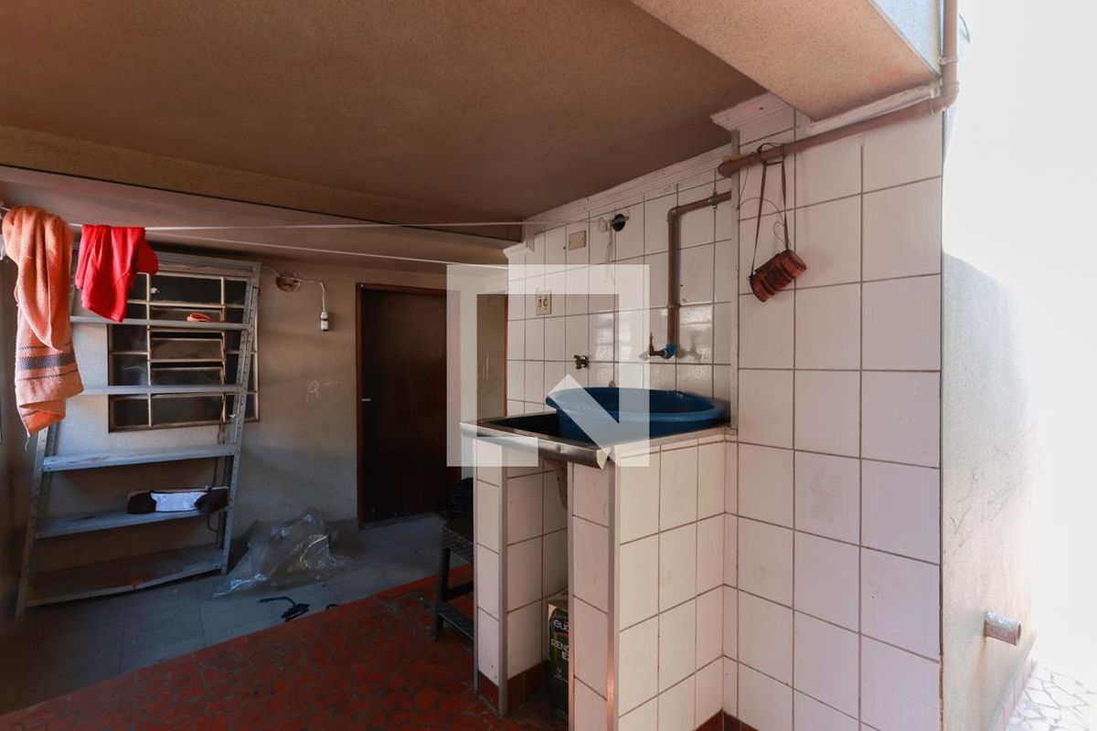 Casa, 4 quartos, 270 m² - Foto 28