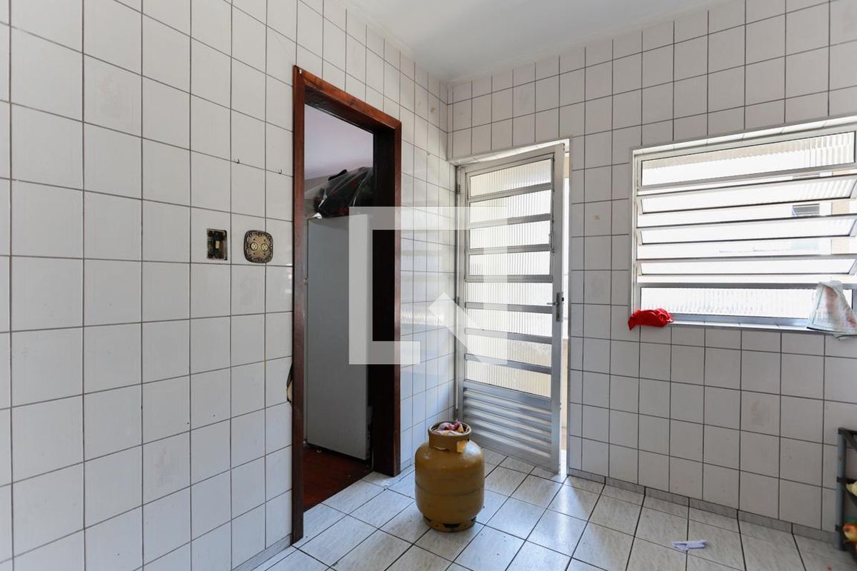 Casa, 4 quartos, 270 m² - Foto 21