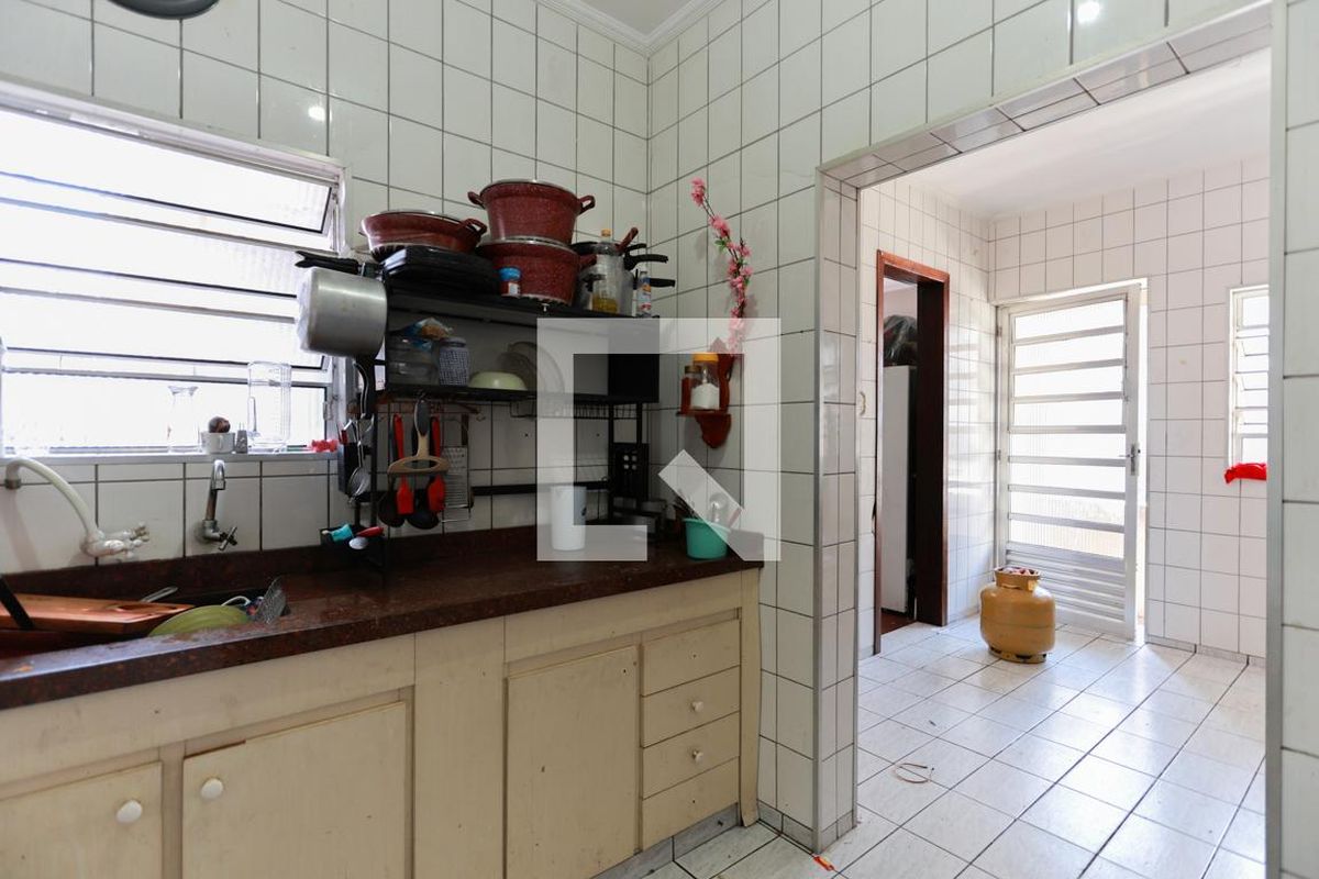 Casa, 4 quartos, 270 m² - Foto 26