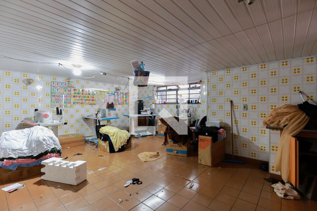 Casa, 4 quartos, 270 m² - Foto 35