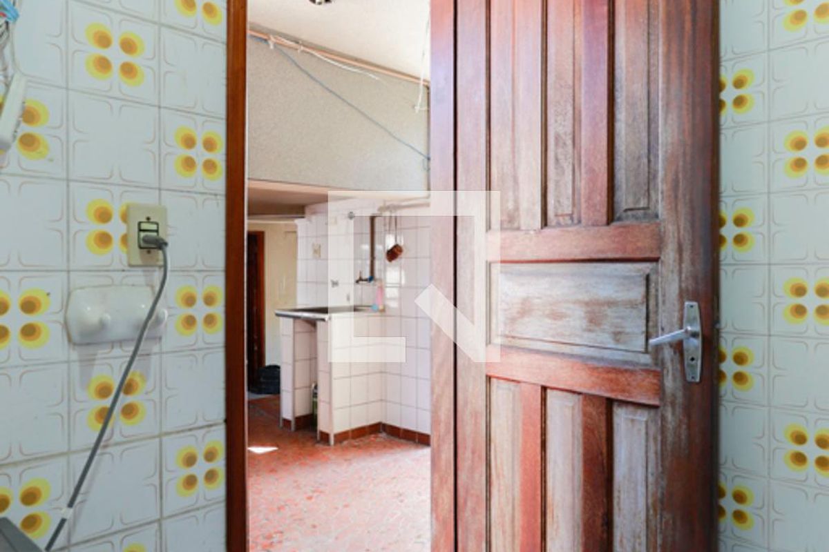 Casa, 4 quartos, 270 m² - Foto 41