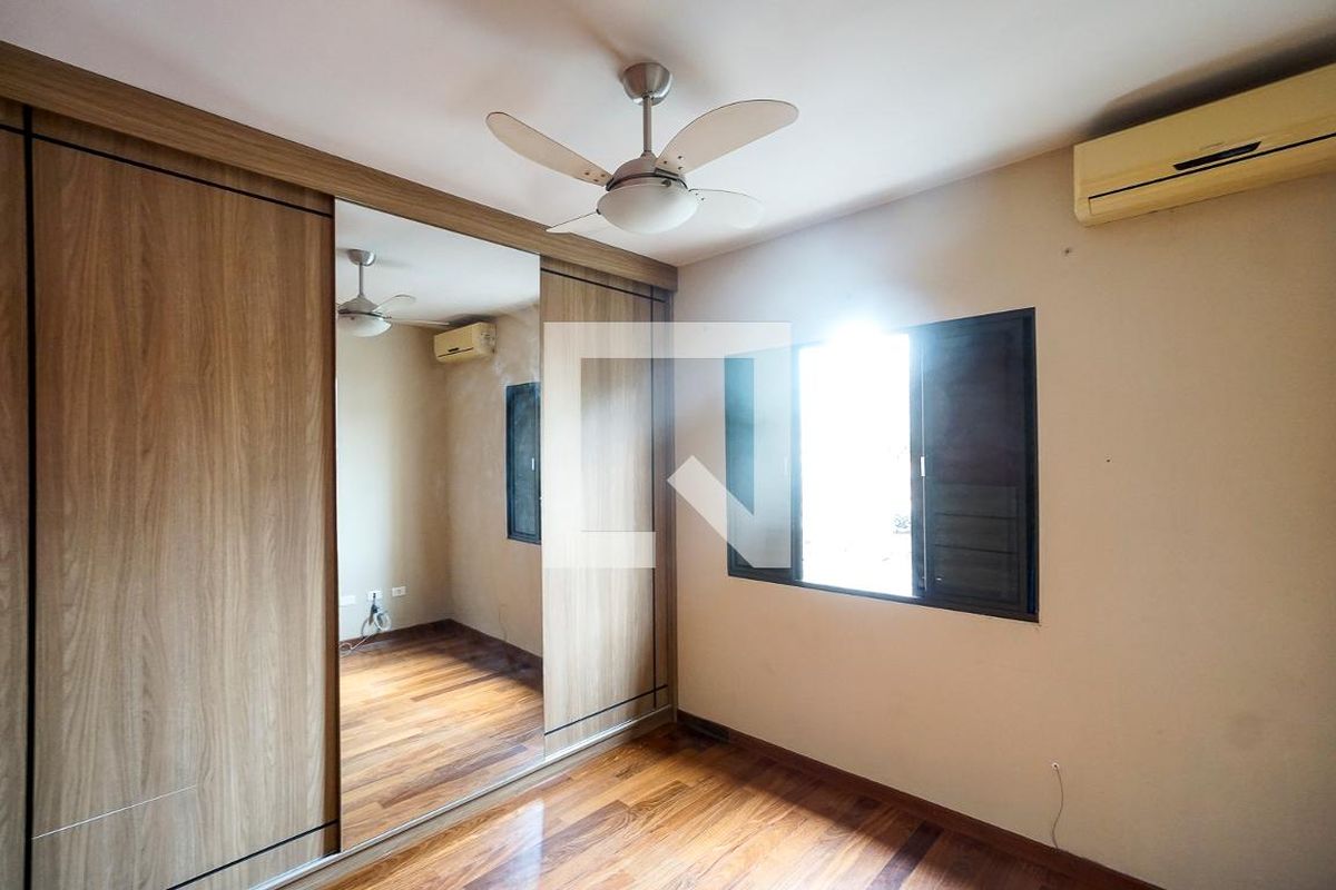 Casa, 3 quartos, 230 m² - Foto 8