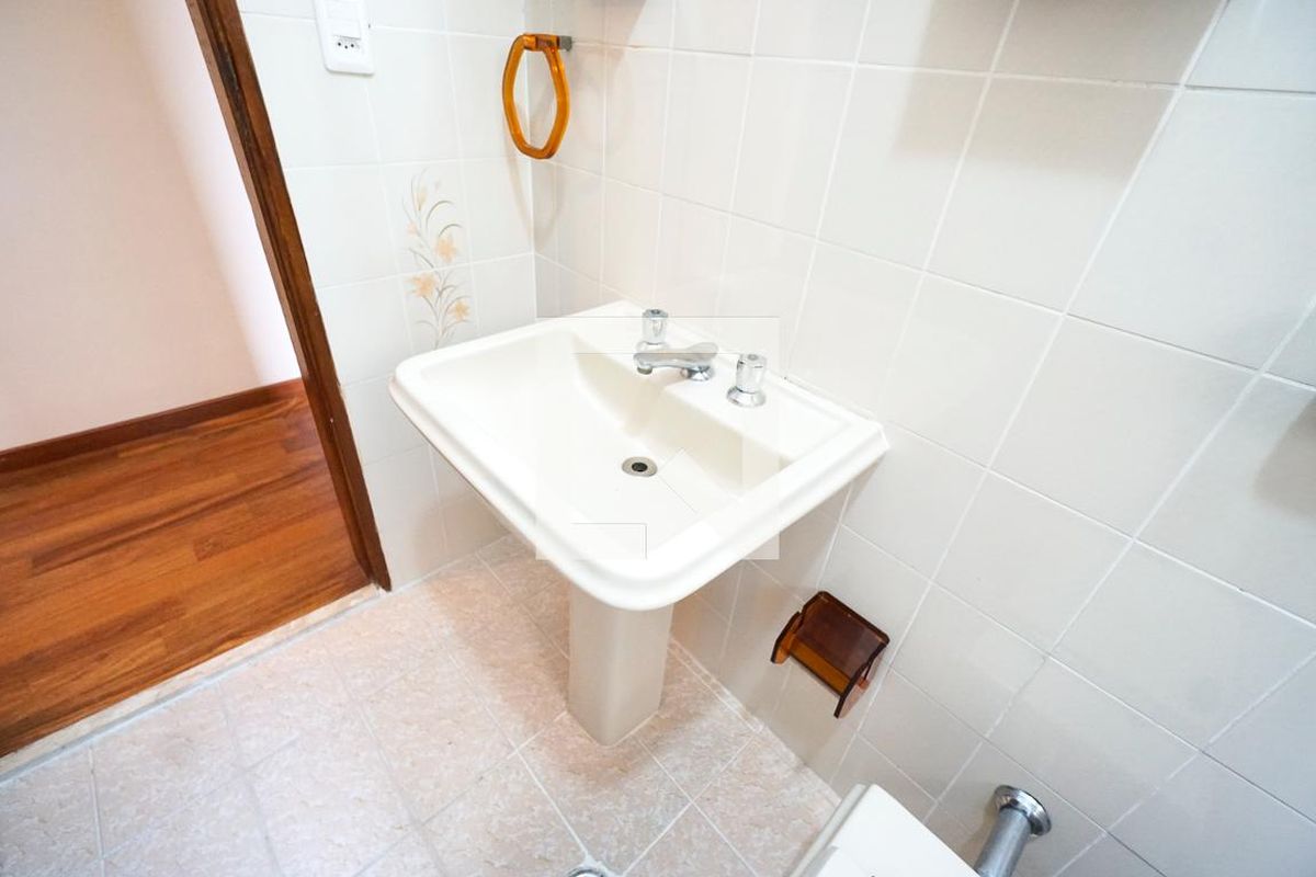 Casa, 3 quartos, 230 m² - Foto 35