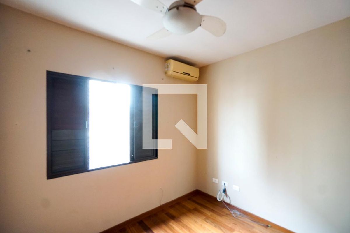 Casa, 3 quartos, 230 m² - Foto 10