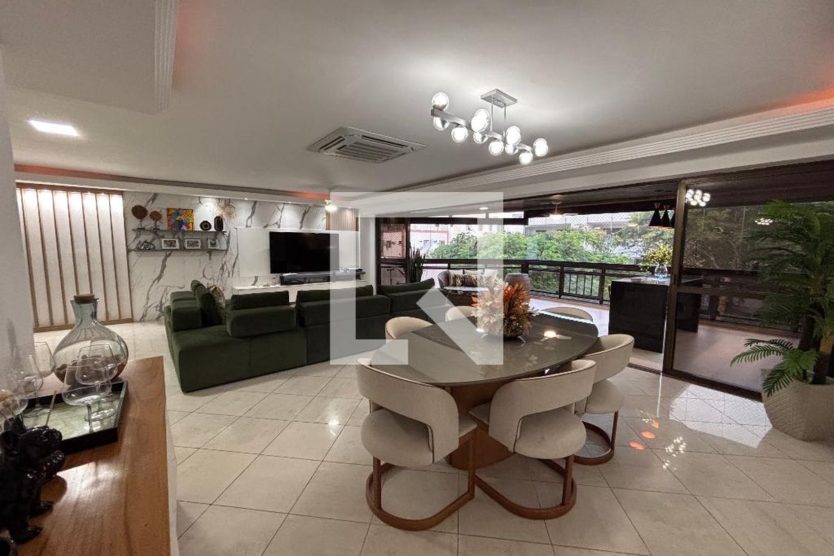 Apartamento, 3 quartos, 188 m² - Foto 1