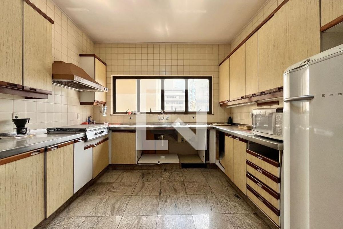 Apartamento à Venda - Cambuí, 4 Quartos,  601 m2 em , Campinas - sp | SoloBR