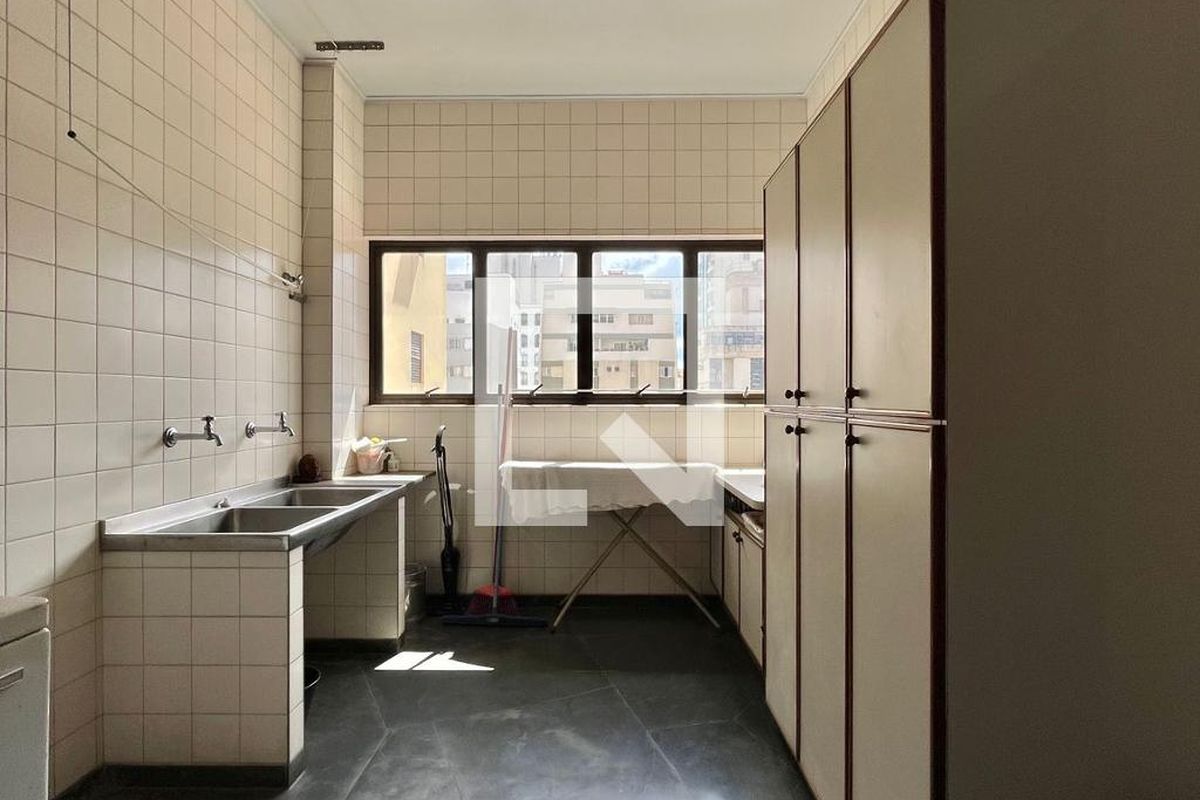Apartamento à Venda - Cambuí, 4 Quartos,  601 m2 em , Campinas - sp | SoloBR