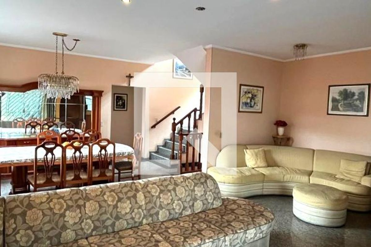 Casa, 6 quartos, 250 m² - Foto 1