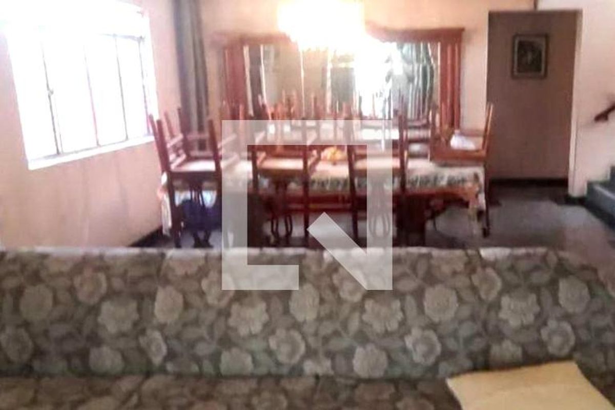 Casa, 6 quartos, 250 m² - Foto 4