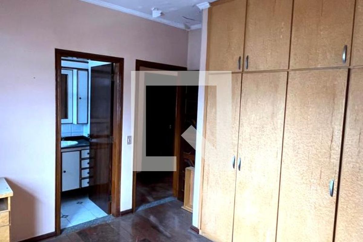 Casa, 6 quartos, 250 m² - Foto 19