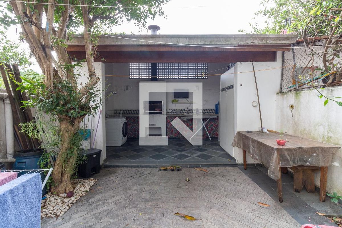 Casa, 3 quartos, 250 m² - Foto 32