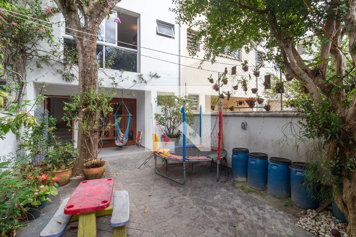 Casa, 3 quartos, 250 m² - Foto 31