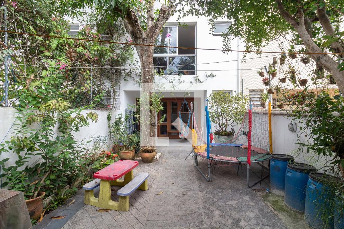 Casa, 3 quartos, 250 m² - Foto 30