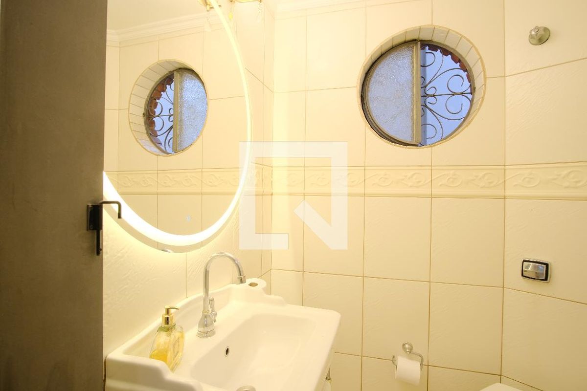 Casa, 3 quartos, 250 m² - Foto 43