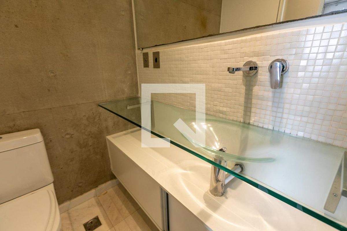 Apartamento à Venda - Cambuí, 1 Quarto,  74 m2 em , Campinas - sp | SoloBR