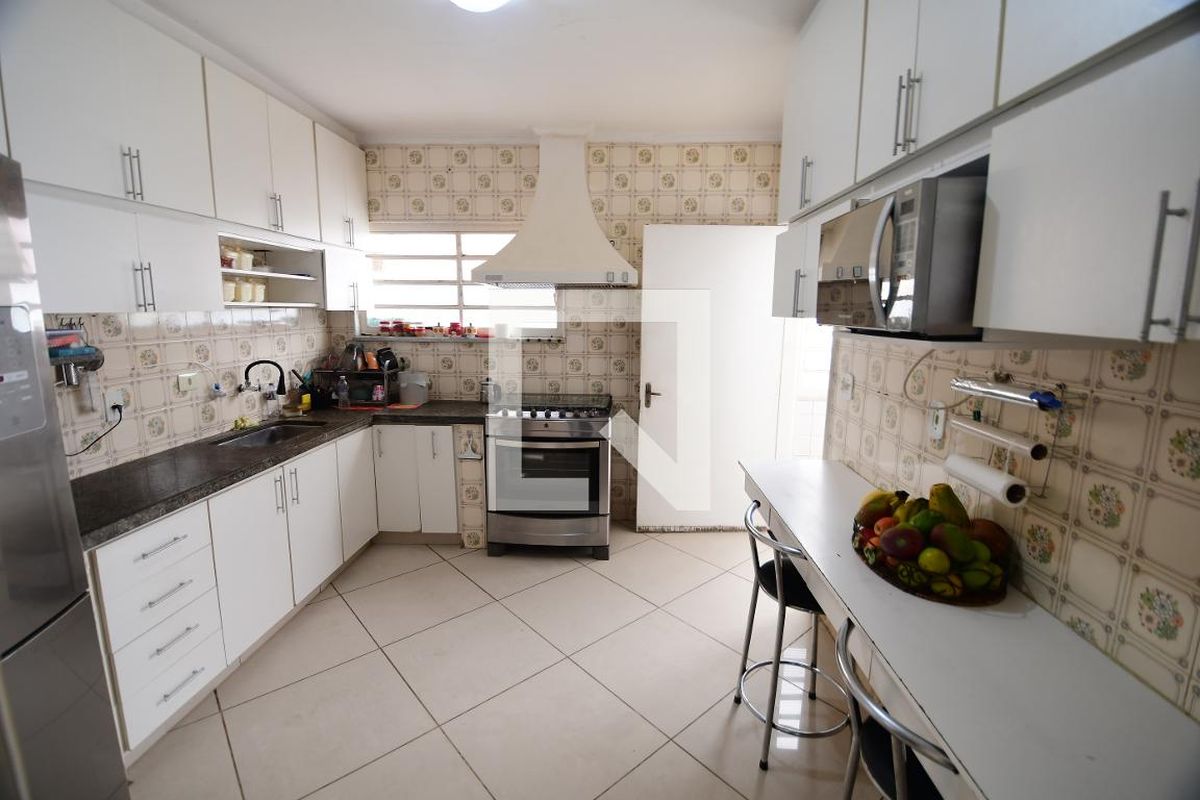 Casa à Venda - Jardim Chapadão, 3 Quartos,  209 m2 em , Campinas - sp | SoloBR