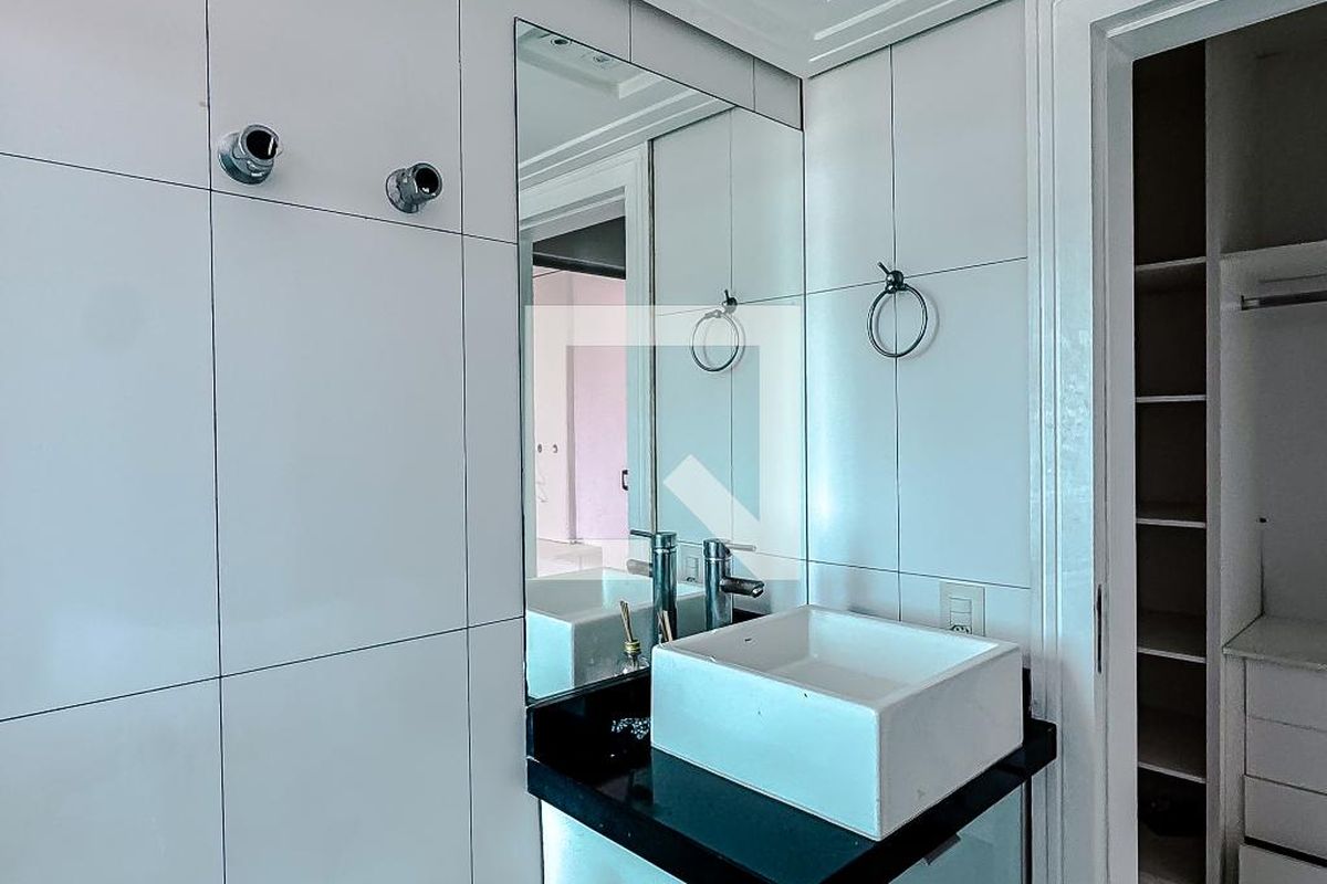 Apartamento, 3 quartos, 240 m² - Foto 51