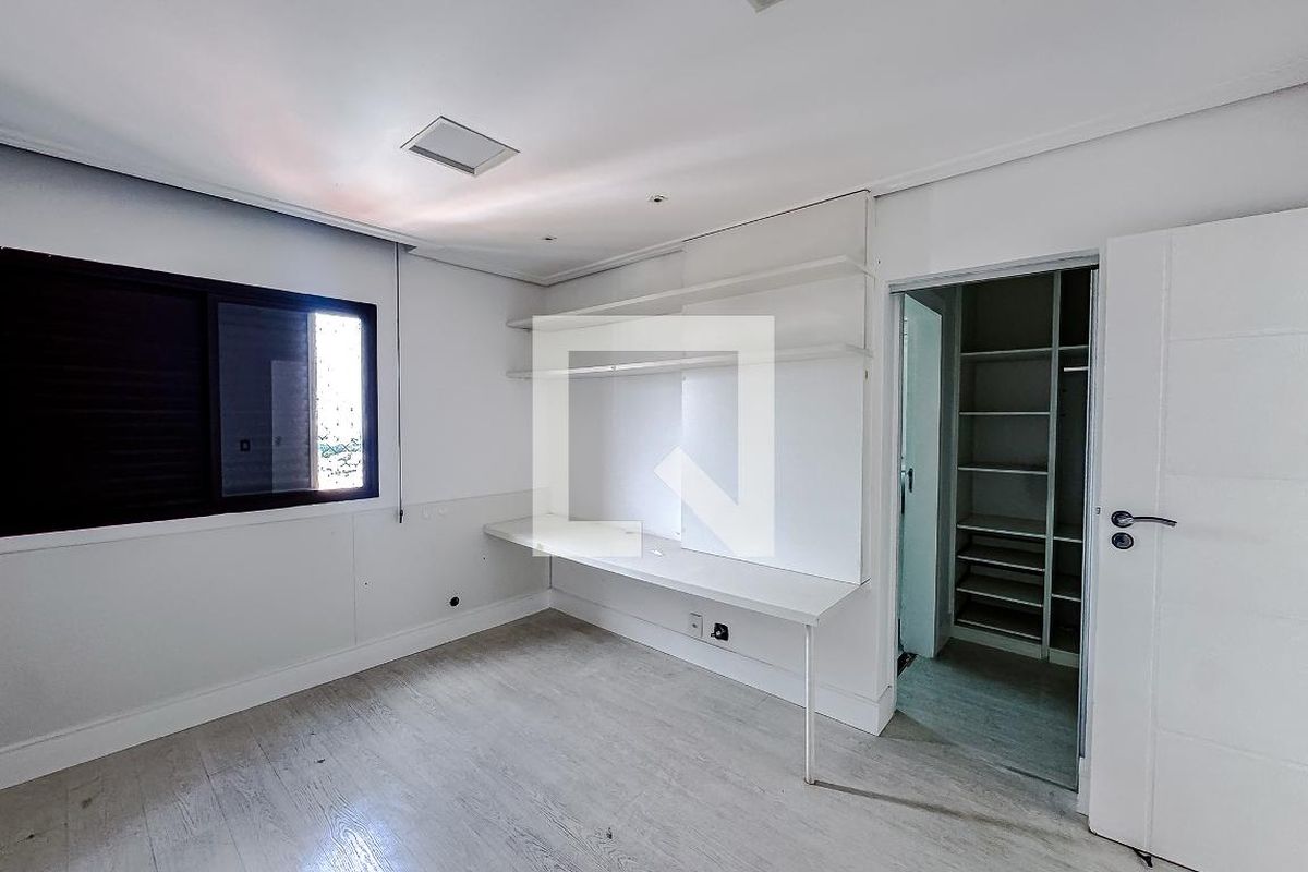Apartamento, 3 quartos, 240 m² - Foto 46