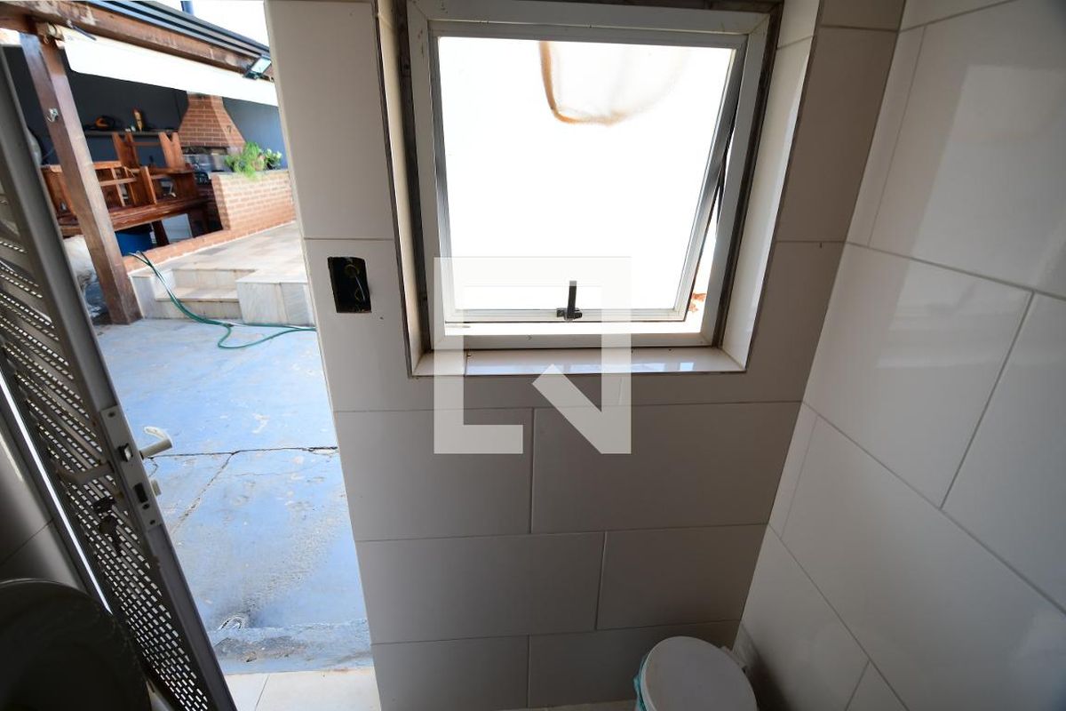 Casa à Venda - Res. Parque dos Alecrins, 3 Quartos,  165 m2 em , Campinas - sp | SoloBR
