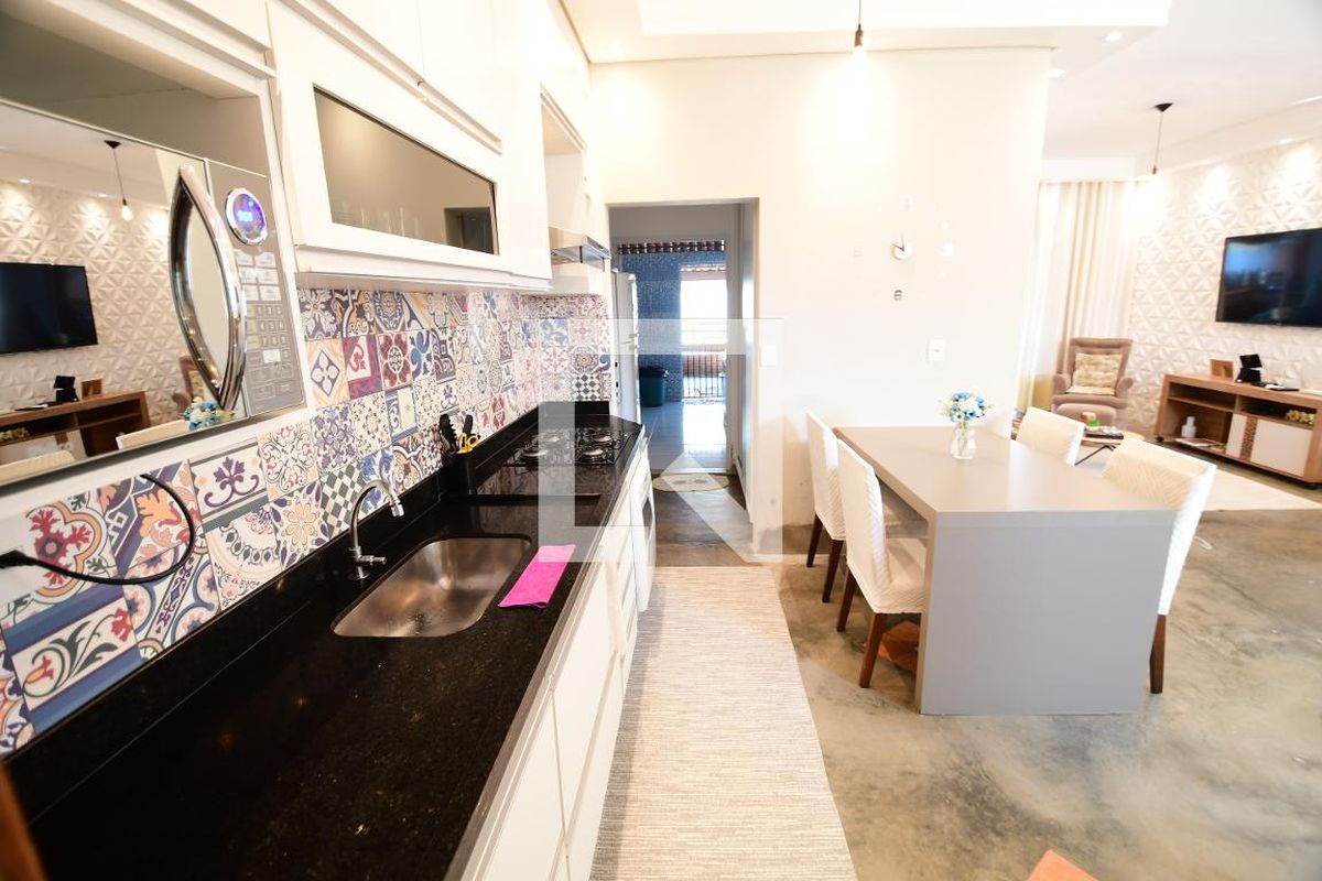 Casa à Venda - Res. Parque dos Alecrins, 3 Quartos,  165 m2 em , Campinas - sp | SoloBR