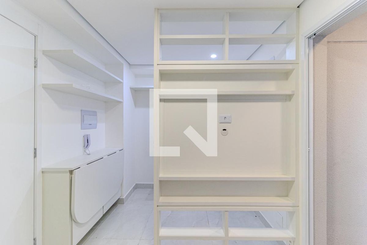 Apartamento, 1 quarto, 27 m² - Foto 3