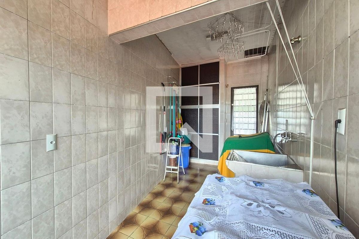 Casa à Venda - Parque Prado, 4 Quartos,  253 m2 em , Campinas - sp | SoloBR
