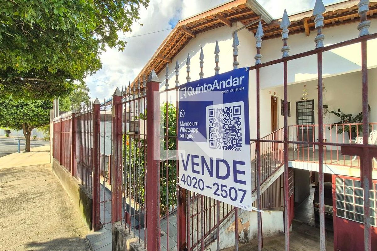 Casa à Venda - Parque Prado, 4 Quartos,  253 m2 em , Campinas - sp | SoloBR
