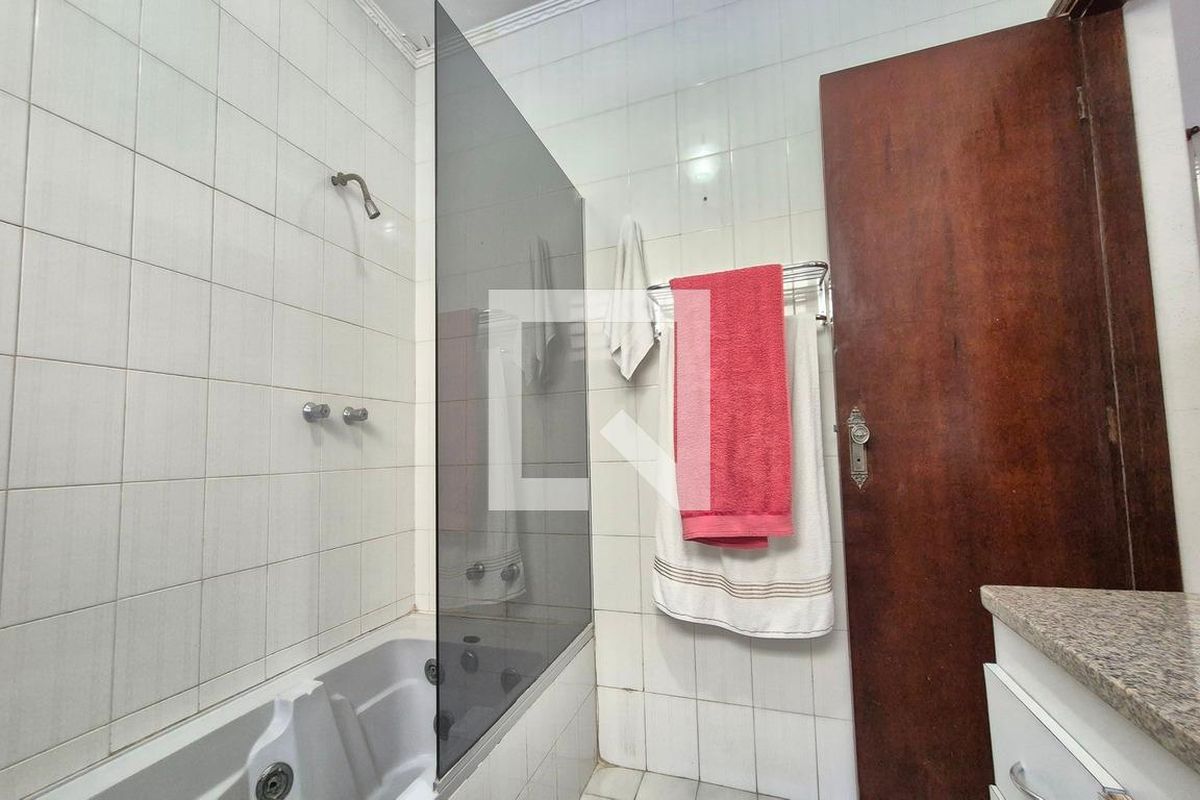 Casa à Venda - Parque Prado, 4 Quartos,  253 m2 em , Campinas - sp | SoloBR