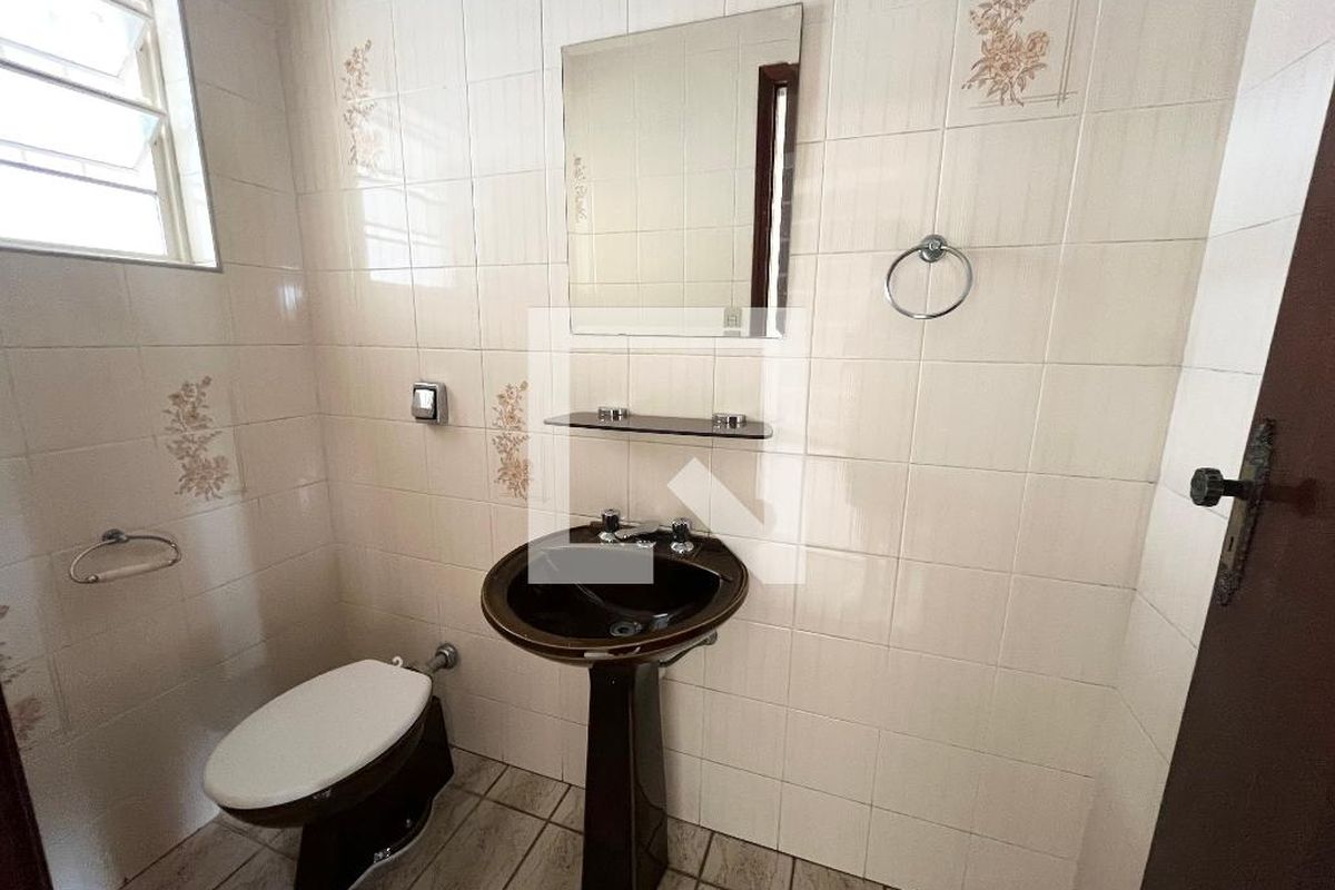 Casa, 3 quartos, 250 m² - Foto 8