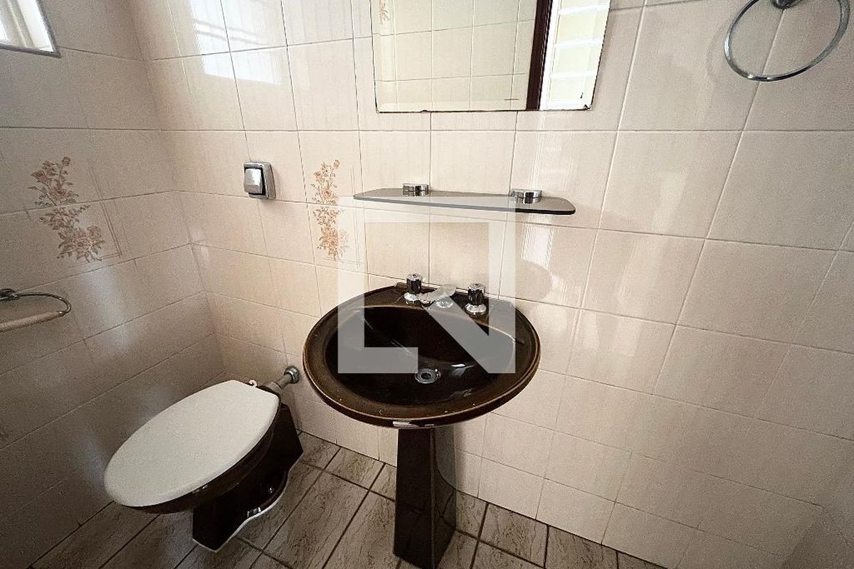Casa, 3 quartos, 250 m² - Foto 6