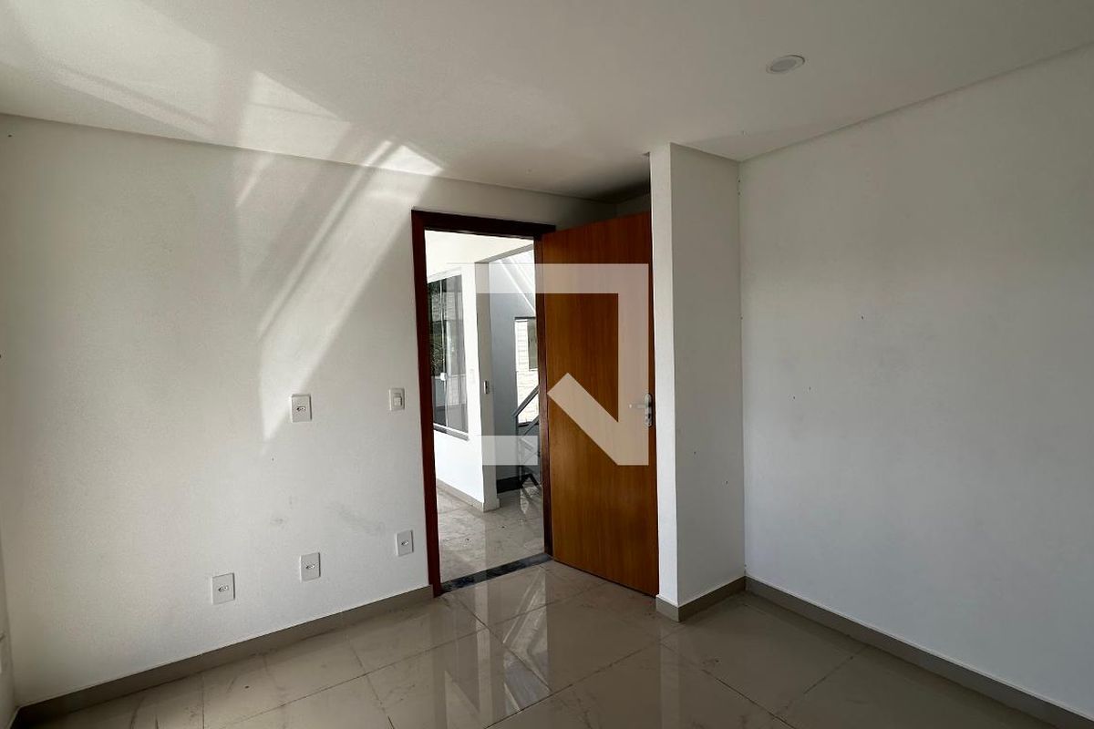Casa, 3 quartos, 250 m² - Foto 10