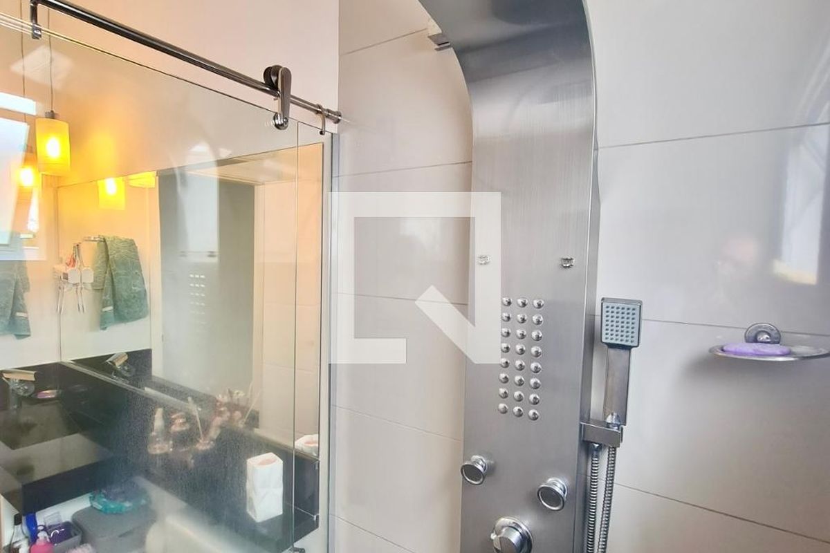 Casa à Venda - Swiss Park, 4 Quartos,  272 m2 em , Campinas - sp | SoloBR