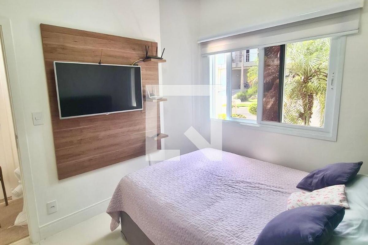 Casa à Venda - Swiss Park, 4 Quartos,  272 m2 em , Campinas - sp | SoloBR