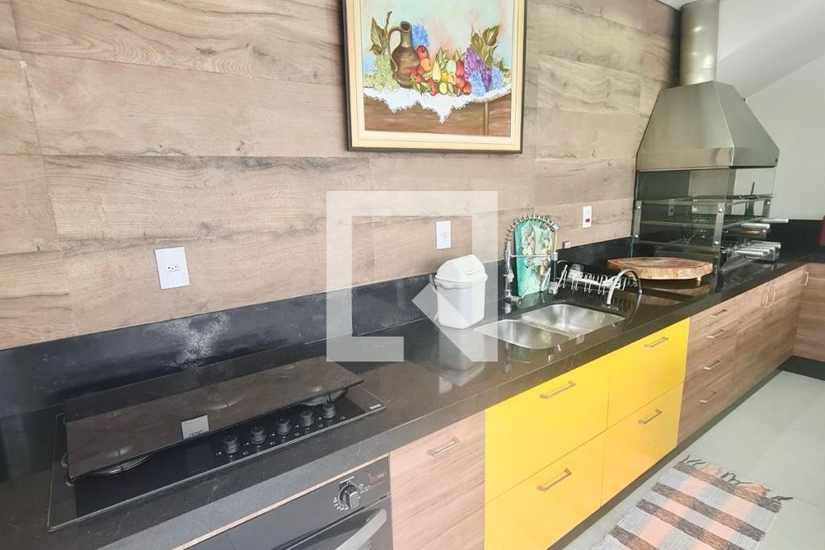Casa à Venda - Swiss Park, 4 Quartos,  272 m2 em , Campinas - sp | SoloBR