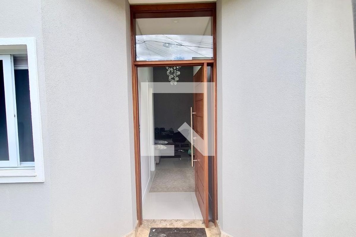 Casa à Venda - Swiss Park, 4 Quartos,  272 m2 em , Campinas - sp | SoloBR