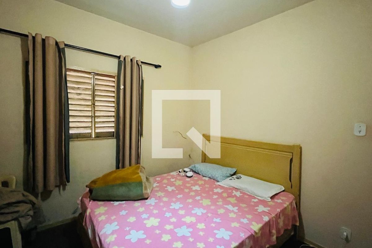 Casa à Venda - Taquaral, 3 Quartos,  190 m2 em , Campinas - sp | SoloBR