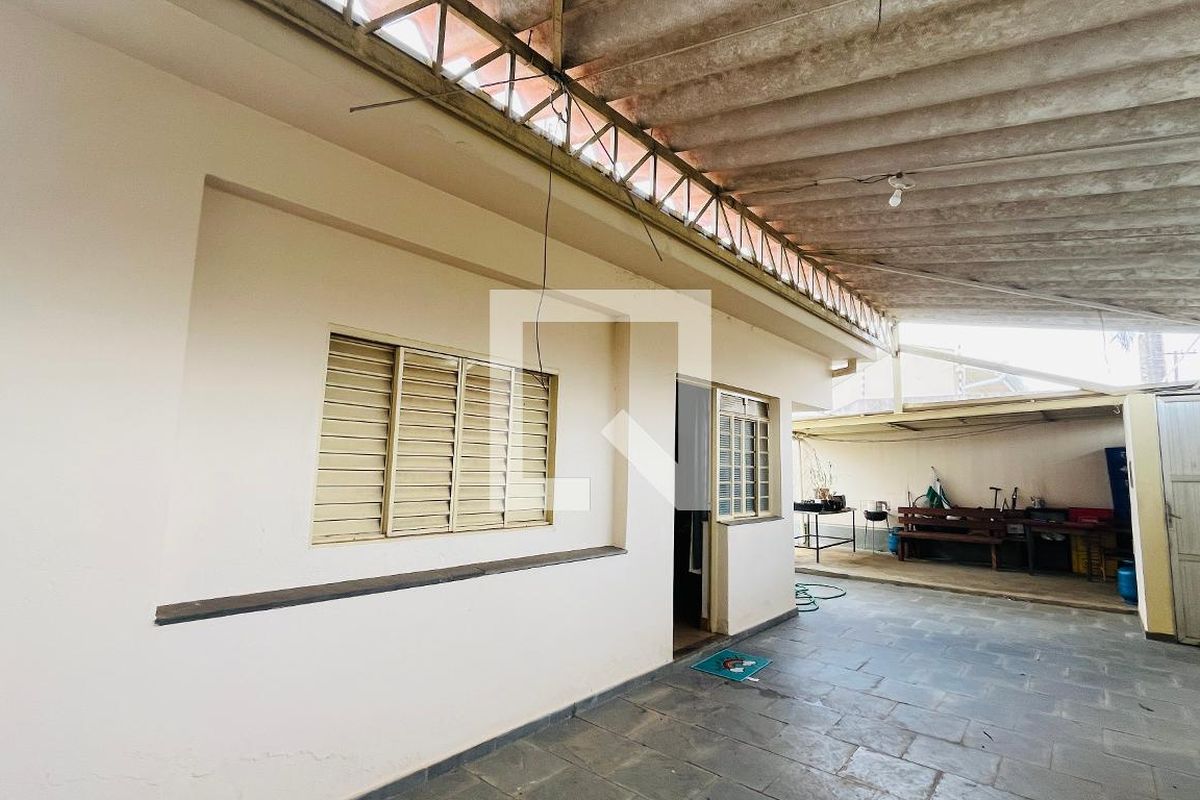 Casa à Venda - Taquaral, 3 Quartos,  190 m2 em , Campinas - sp | SoloBR