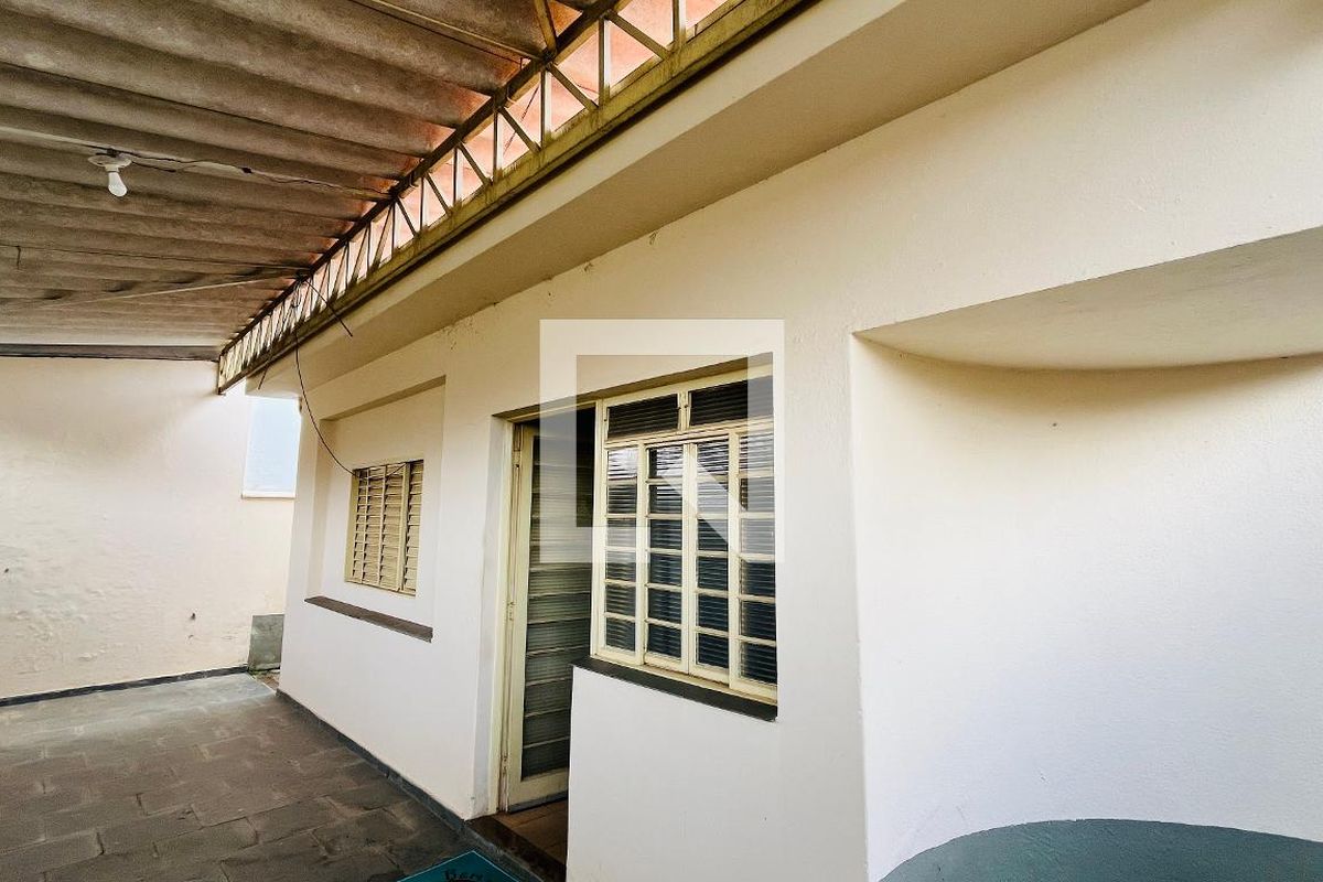 Casa à Venda - Taquaral, 3 Quartos,  190 m2 em , Campinas - sp | SoloBR