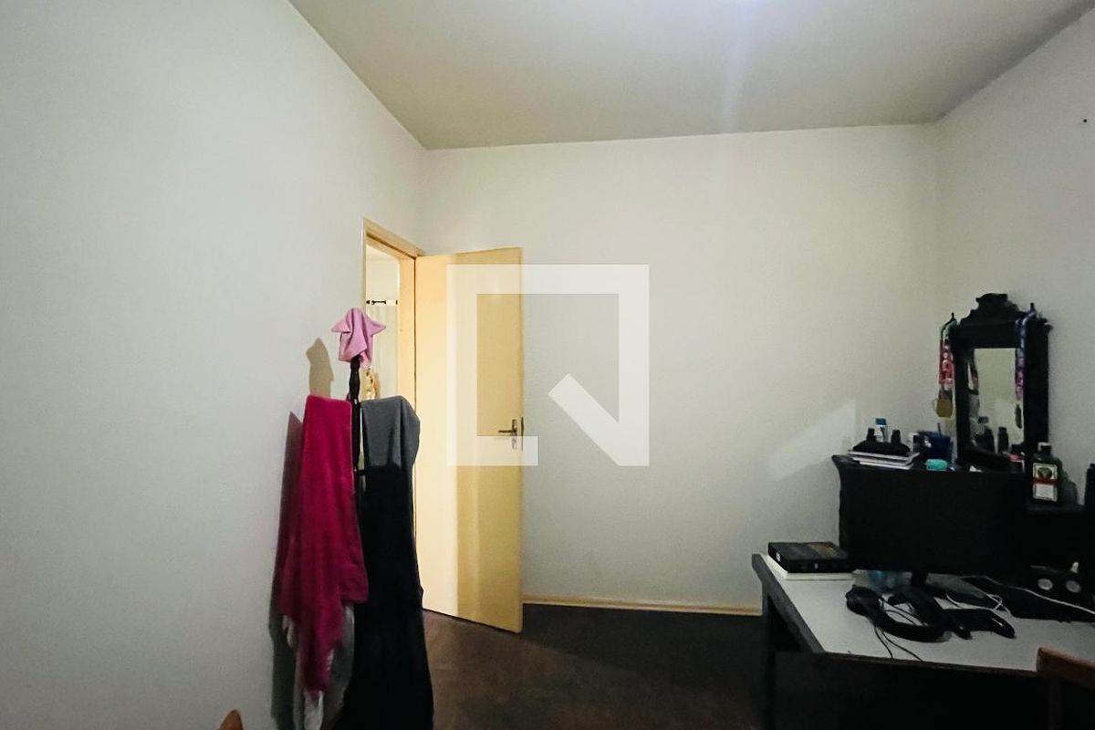 Casa à Venda - Taquaral, 3 Quartos,  190 m2 em , Campinas - sp | SoloBR