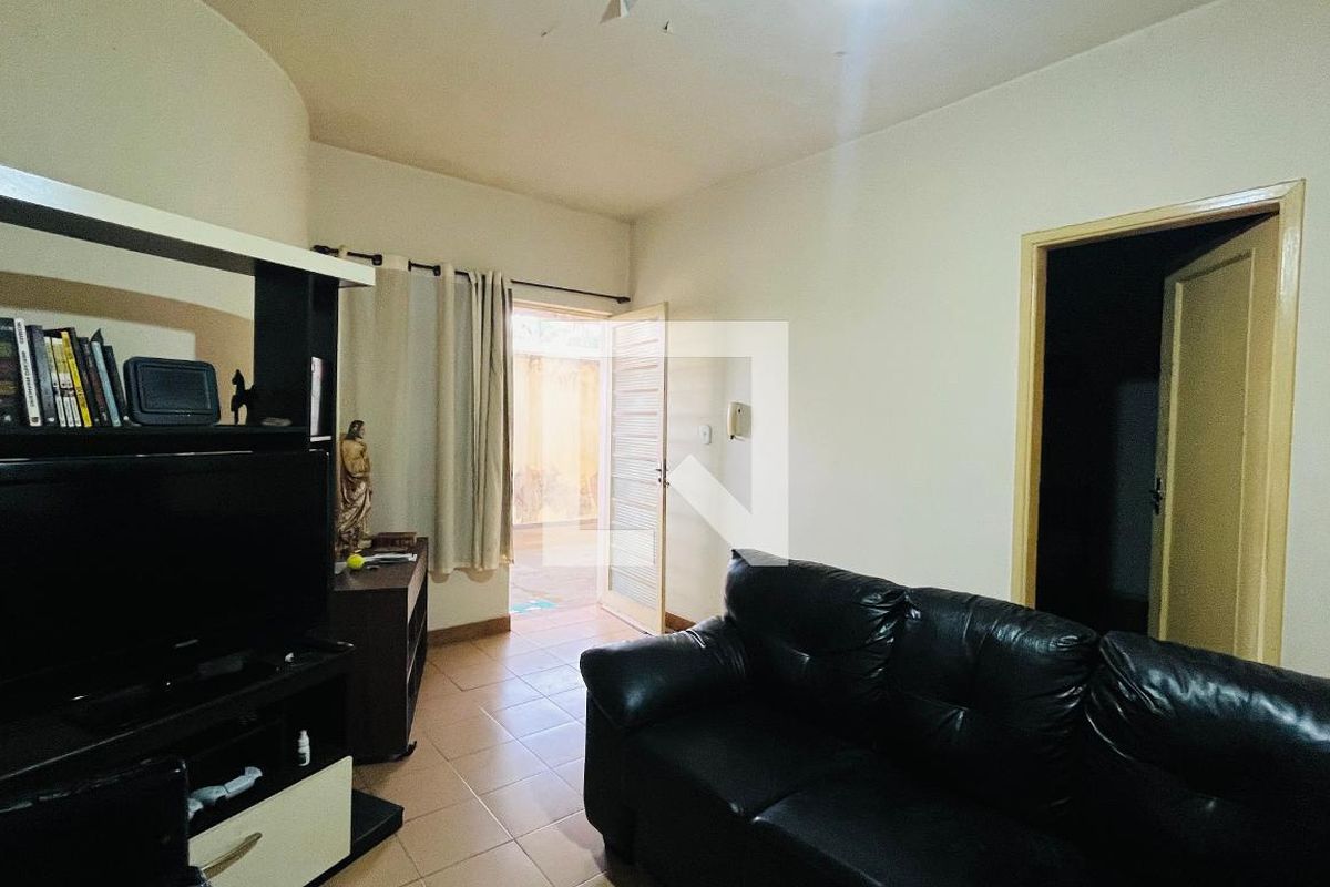 Casa à Venda - Taquaral, 3 Quartos,  190 m2 em , Campinas - sp | SoloBR